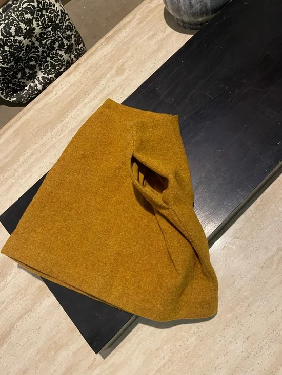 Uniqlo 80% Wool Mustard Mini Wool-Blend Pencil Skirt - Picture 3 of 4